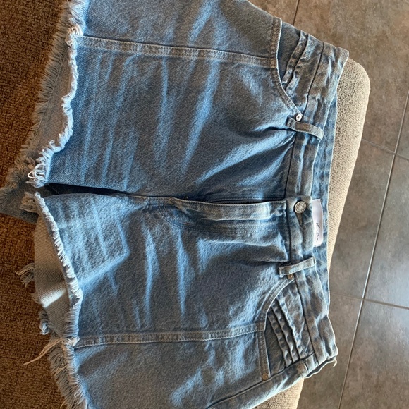 Kincan Jean Shorts - Picture 1 of 4